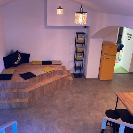 Capsule Hostel Erbenova Prag Dış mekan fotoğraf