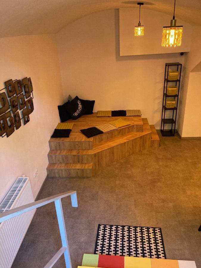 Capsule Hostel Erbenova Prag Dış mekan fotoğraf