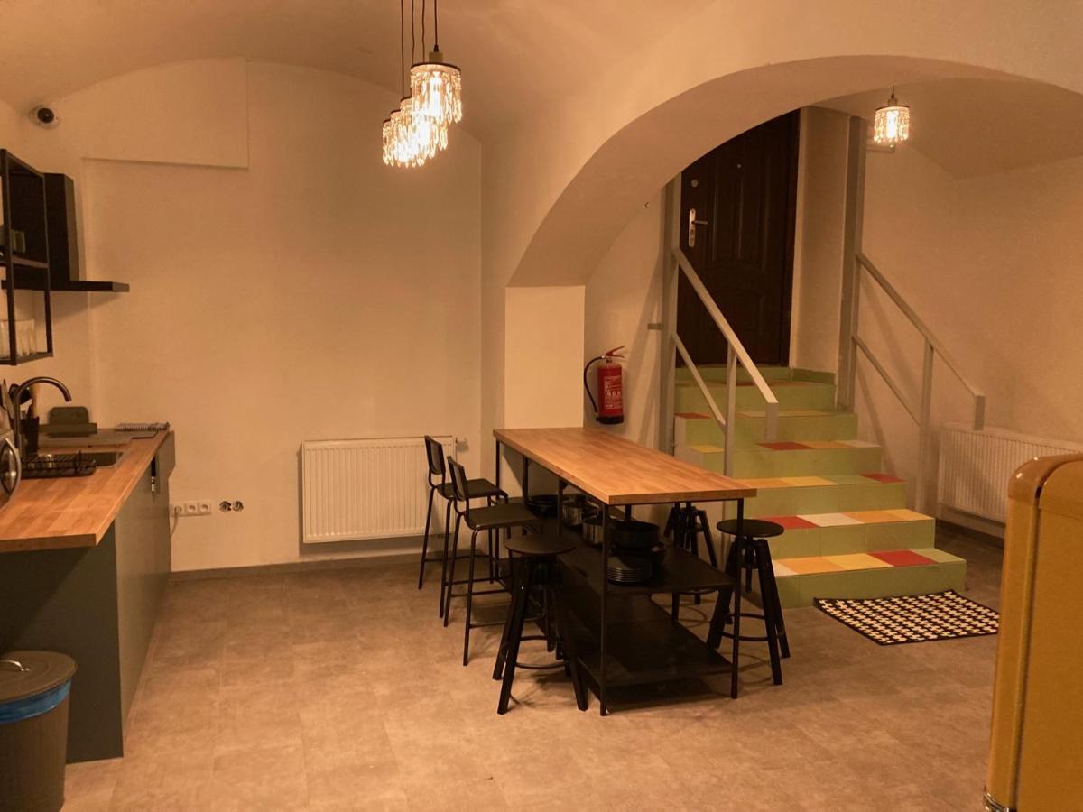 Capsule Hostel Erbenova Prag Dış mekan fotoğraf