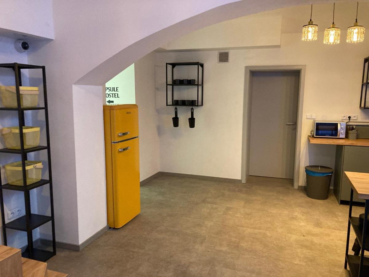 Capsule Hostel Erbenova Prag Dış mekan fotoğraf