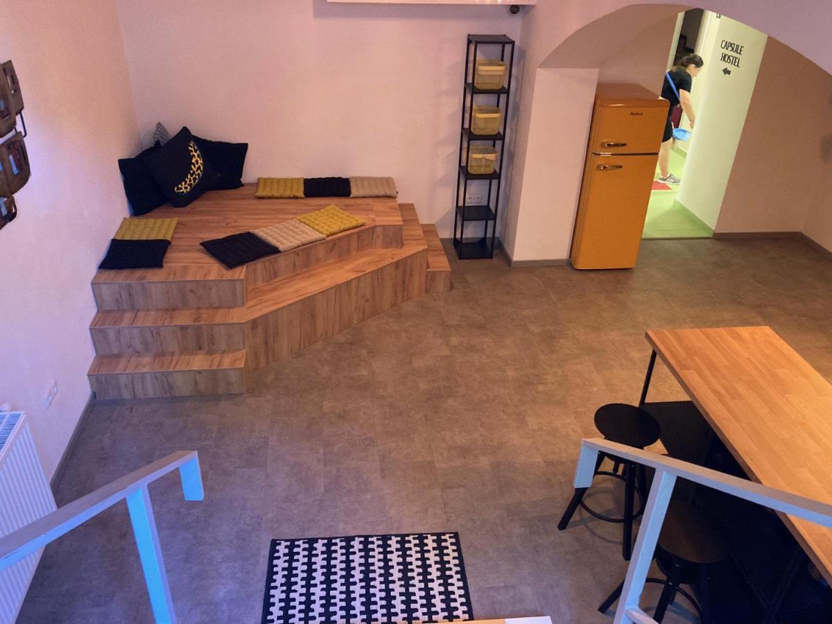 Capsule Hostel Erbenova Prag Dış mekan fotoğraf